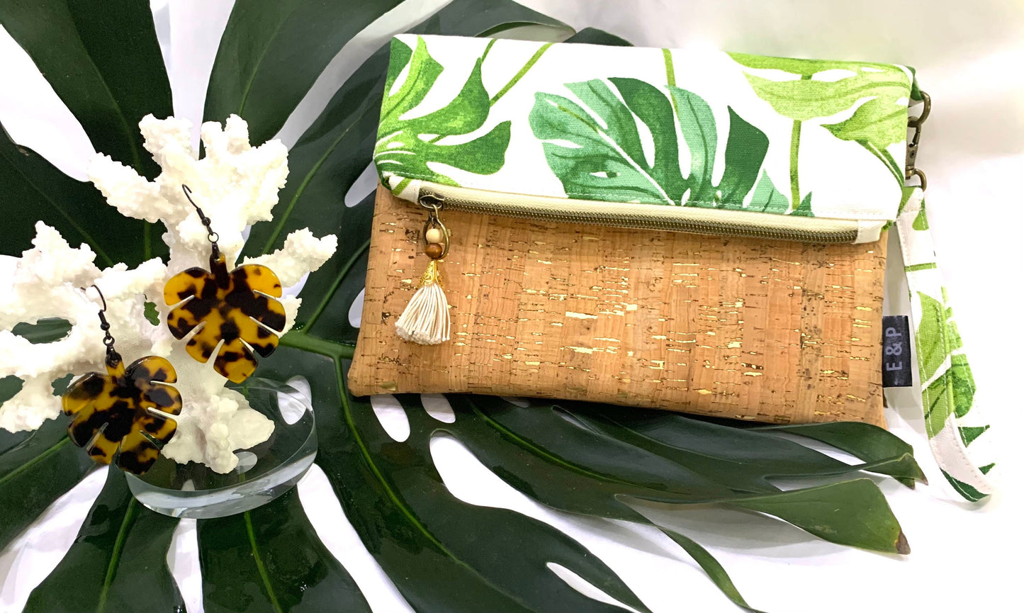 Monstera leaf bag with cork/ gold clutch handbag tote with wristlet. Trendy for evening out.